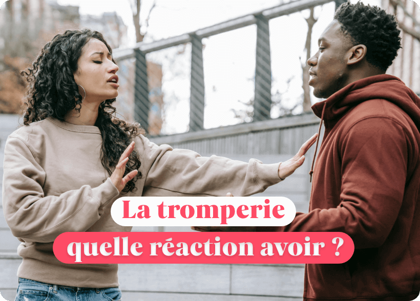 un couple qui s'embrouille la femme tient l'homme à l'écart elle semble blessée